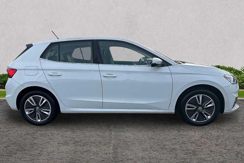 Used Skoda 110 R SE L 81 HP (59 kW) 2024 Moon white metallic Hatchback