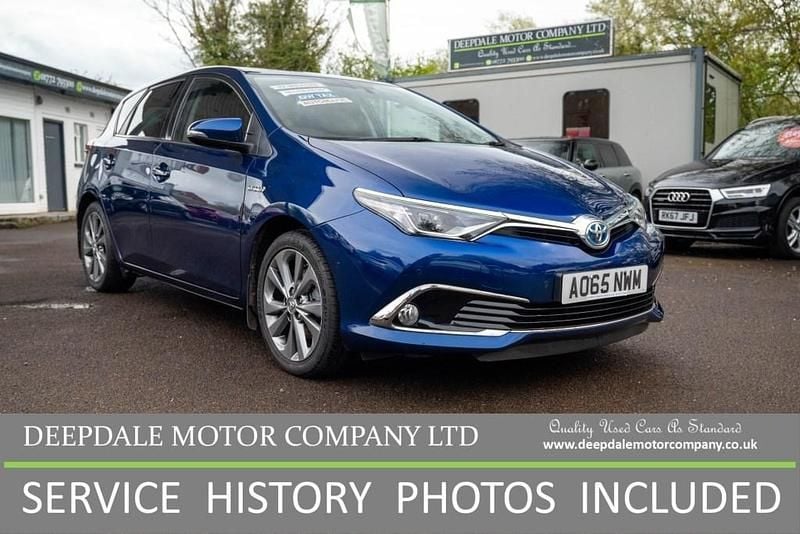 Used Toyota Auris Hybrid 2015 Blue Hatchback