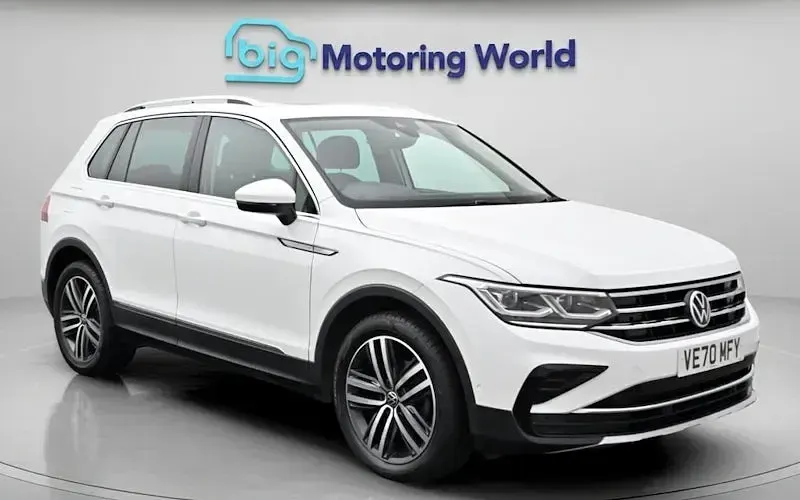 Usado VW Tiguan Elegance 150 HP (110 kW) 2023 SUV