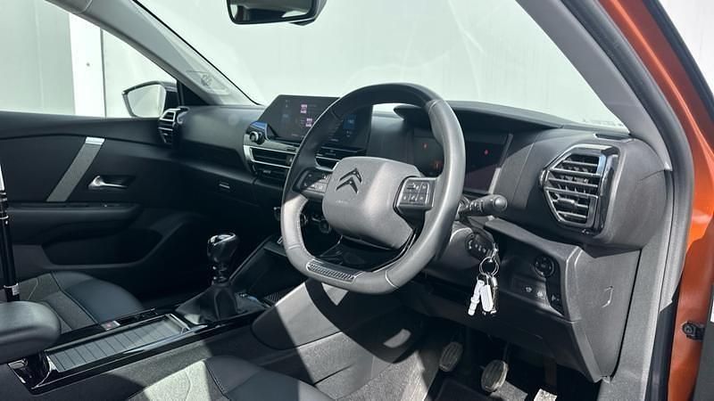 Usado Citroën C4 PureTech 130 HP (95 kW) 2021 Castanho Citadino