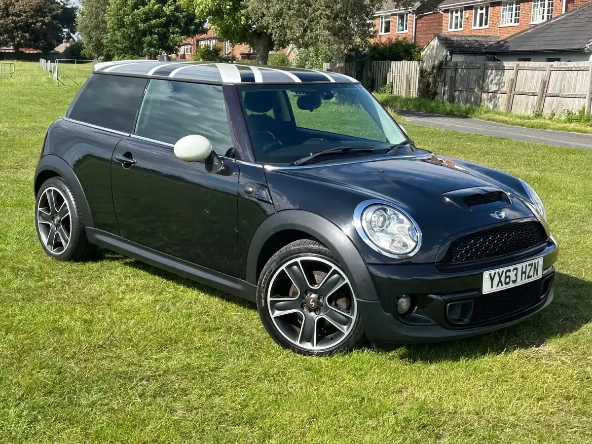 Used Mini Cooper S Hatch 2013 Black Hatchback