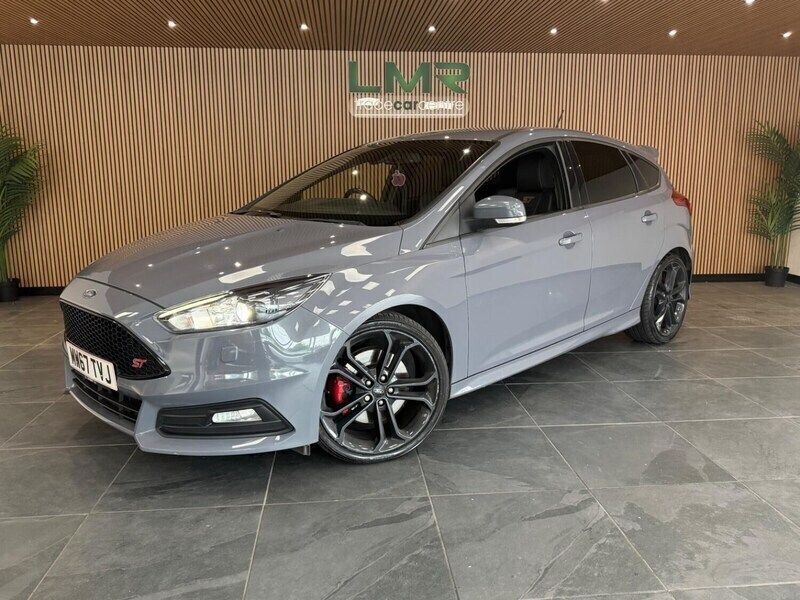 Grey Used 2018 Ford Focus ST Hatchback | £12,450 (Fair price) - Image 1/2