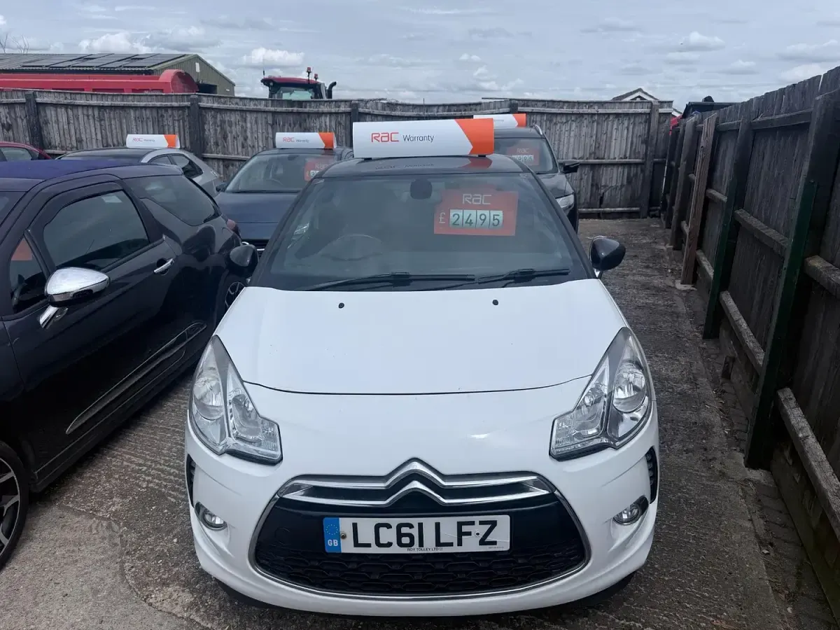 Used Citroën DS3 2011 White Hatchback