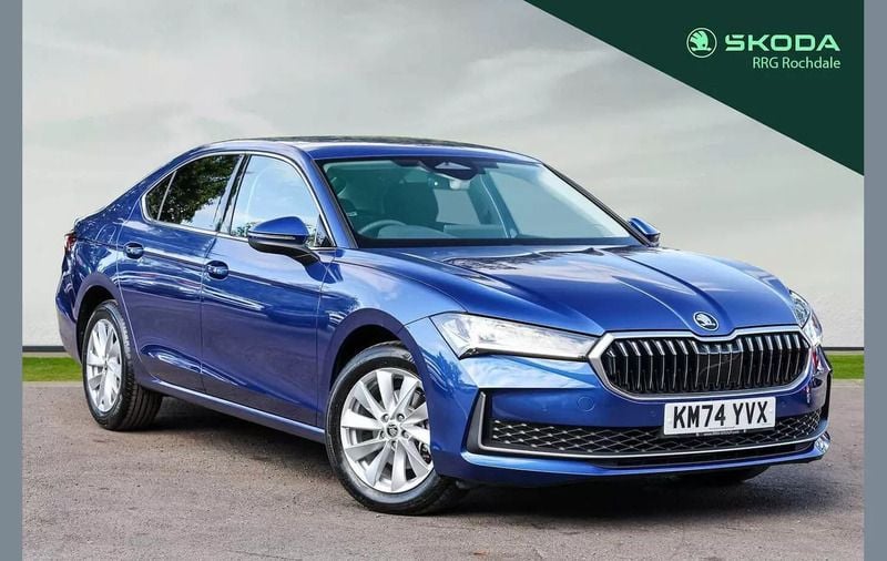 Blue Used 2024 Skoda Superb SE Technology Hatchback | £27,995 (Expensive) - Image 1/4