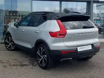 Used Volvo XC40 190 HP (139 kW) 2018 Silver SUV