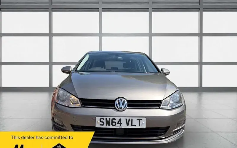 Used VW Golf VII Match 105 HP (77 kW) 2015 Hatchback