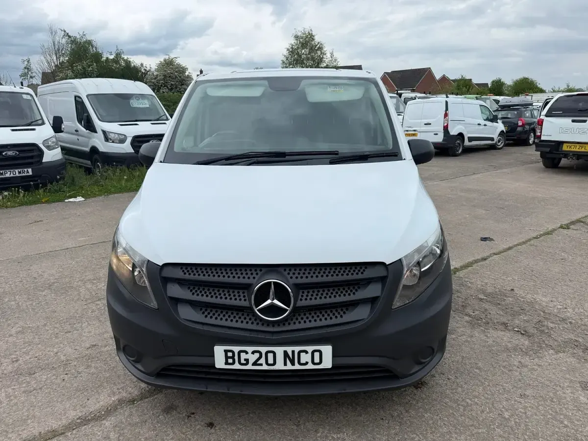 Used Mercedes Vito 140 HP (102 kW) 2020 White Van