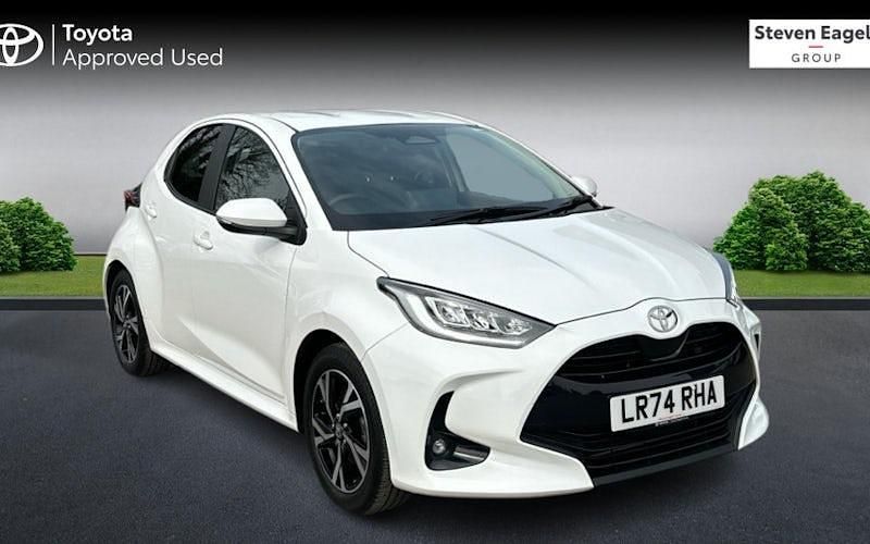 Second-hand Toyota Yaris Hybrid Design 116 CP (85 kW) 2026 Hatchback