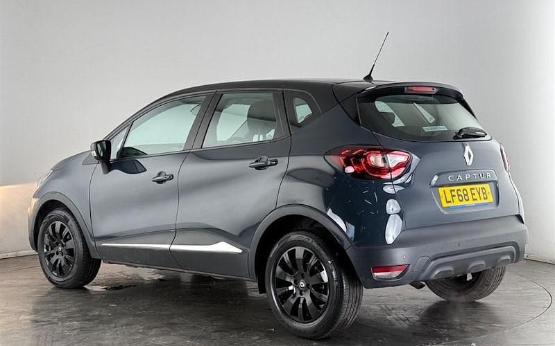Used Renault Captur Play 90 HP (66 kW) 2019 SUV