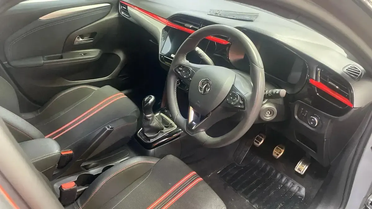 Używany Vauxhall Corsa 75 KM (55 kW) 2023 Szary Hatchback