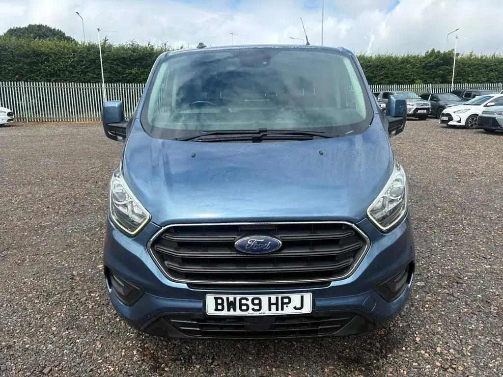 Used Ford Transit Custom Limited 130 HP (95 kW) 2019 Blue Van