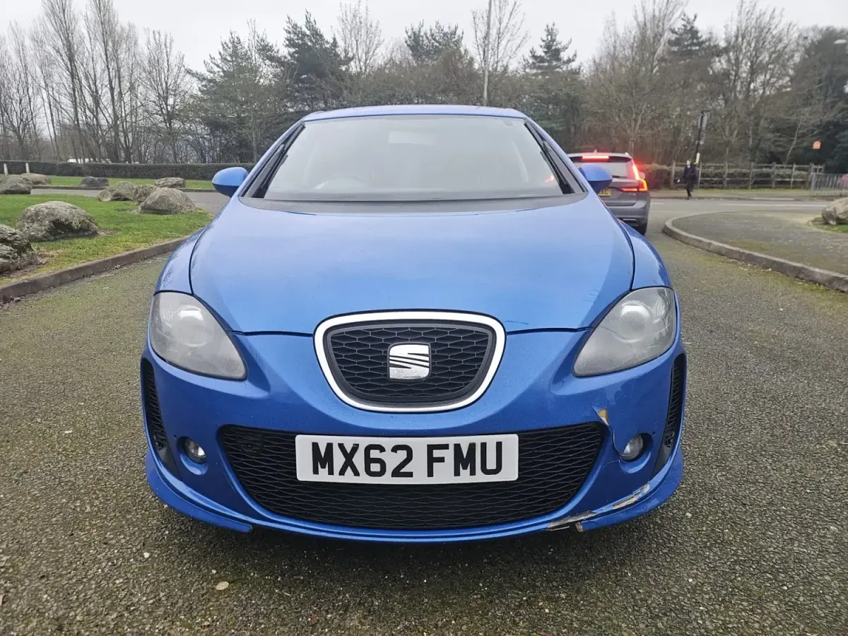 Używany Seat Leon Copa 105 KM (77 kW) 2012 Niebieski Hatchback