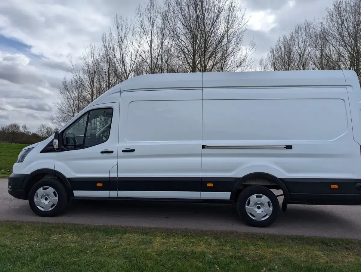 Usado Ford Transit Trend 165 CV (121 kW) 2025 Blanco Van