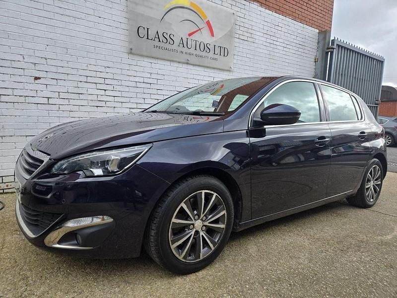 Używany Peugeot 308 Allure 2016 Niebieski Hatchback