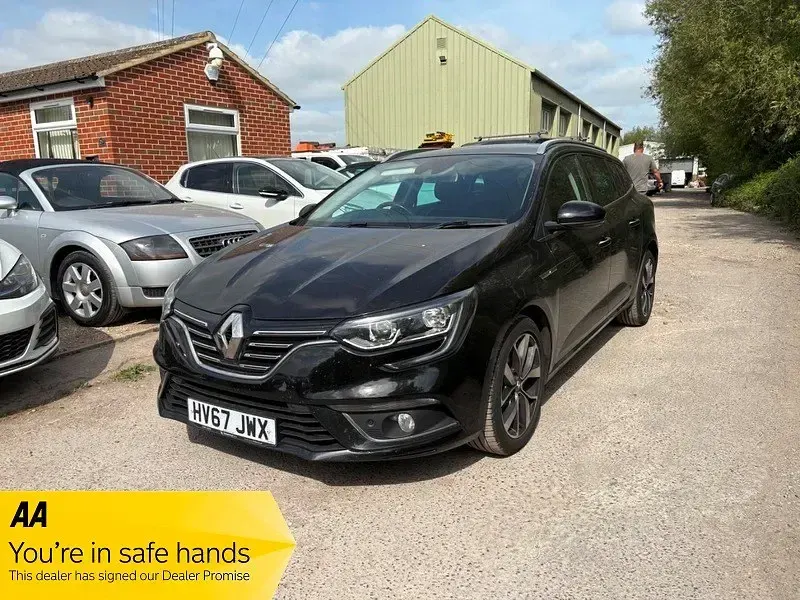 Usado Renault Mégane GrandTour Dynamique 110 HP (80 kW) 2017 Preto Carrinha