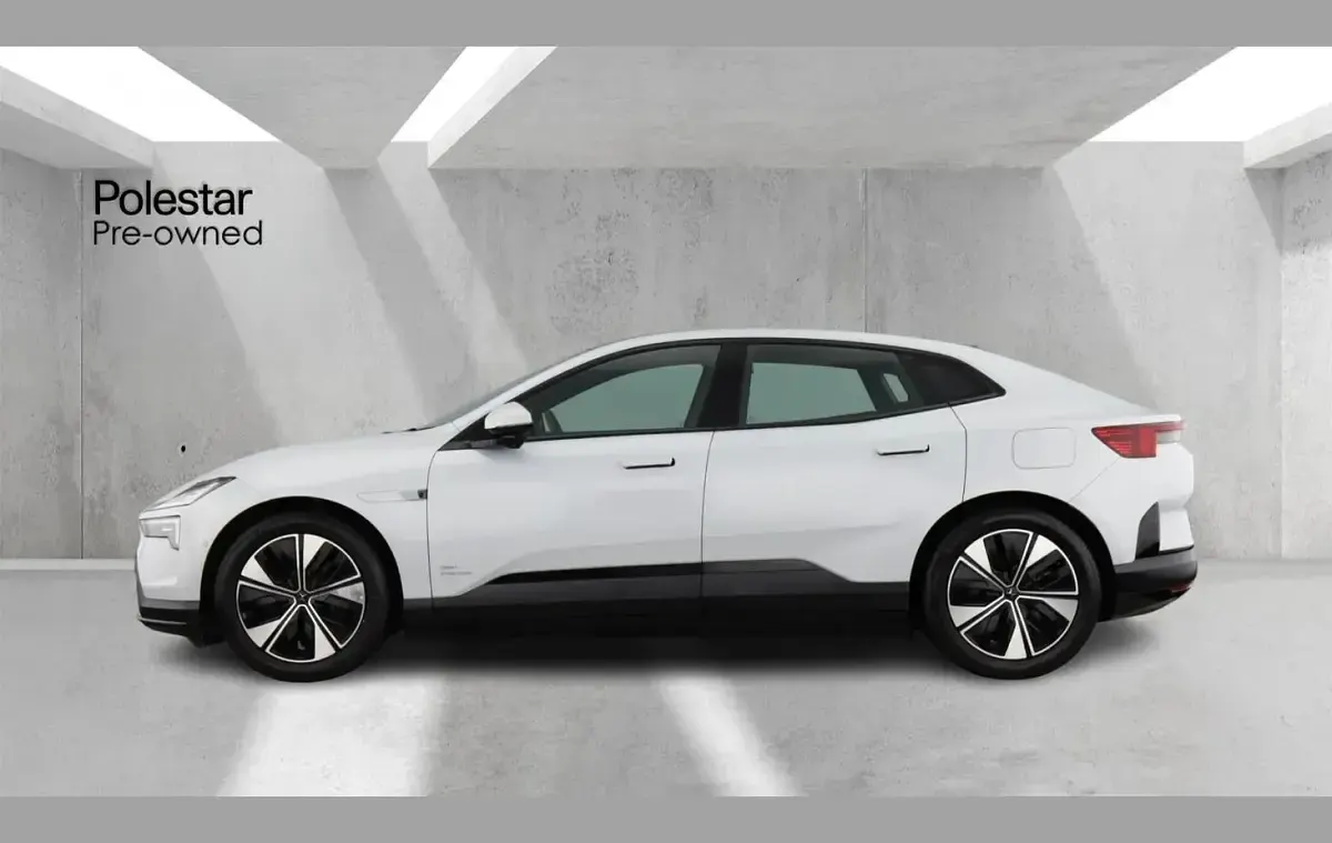Begagnad Polestar 4 Plus 196 kW (267 HK) 2025 Silver SUV