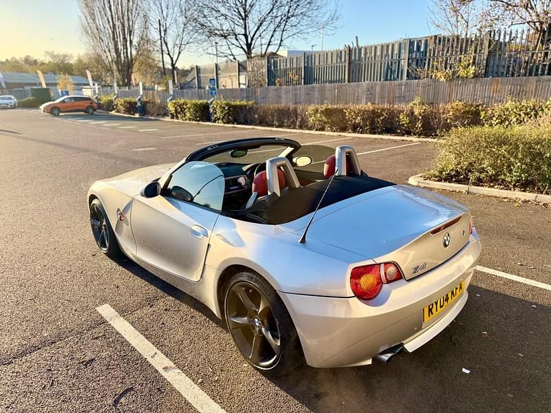 Used BMW Z4 192 HP (141 kW) 2004 Silver Cabriolet