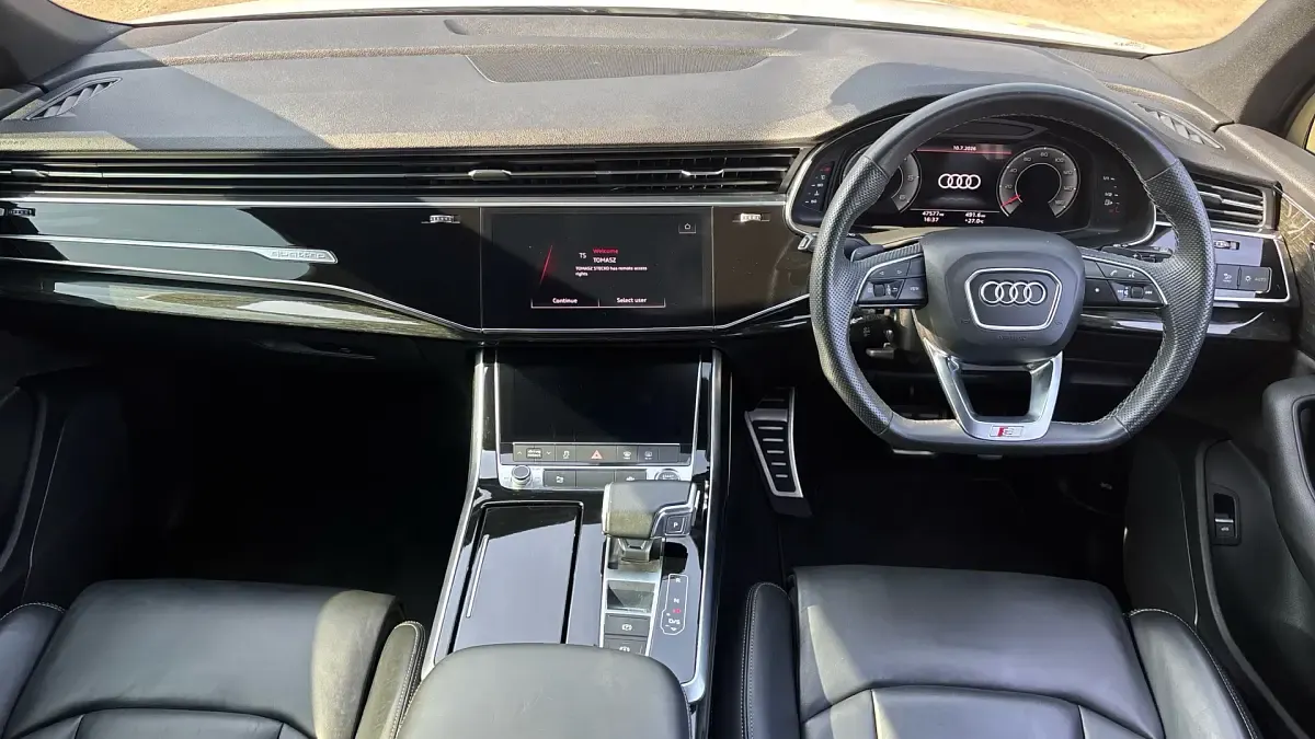 Used Audi Q7 Black Edition 286 HP (210 kW) 2021 White SUV