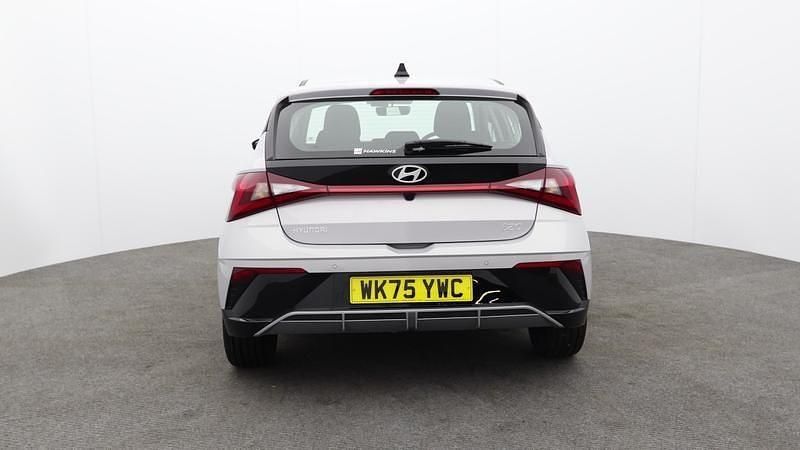 New Hyundai i20 Advanced 100 HP (73 kW) 2025 Grey Hatchback