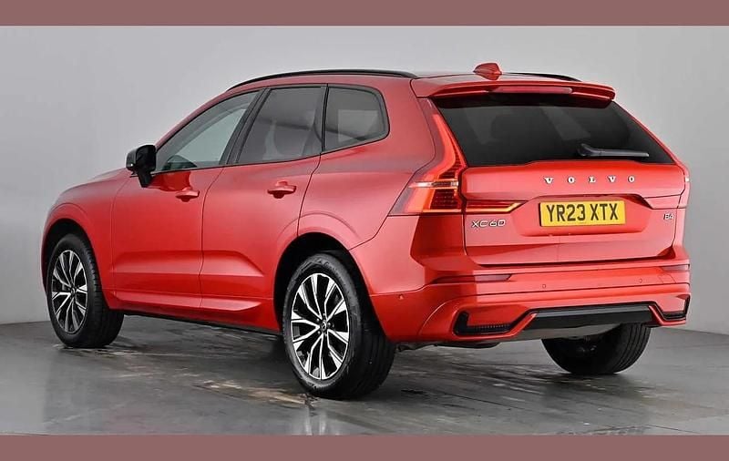 Used Volvo XC60 Plus 197 HP (144 kW) 2023 Fusion red SUV