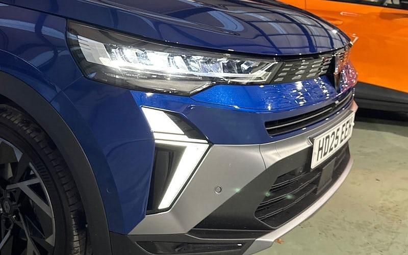 Used Renault Symbioz Iconic Esprit Alpine 160 HP (117 kW) 2025 Special  iron blue  SUV