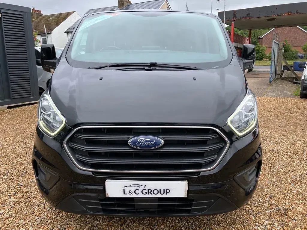 Used Ford Transit Custom Limited 130 HP (95 kW) 2021 Black Van