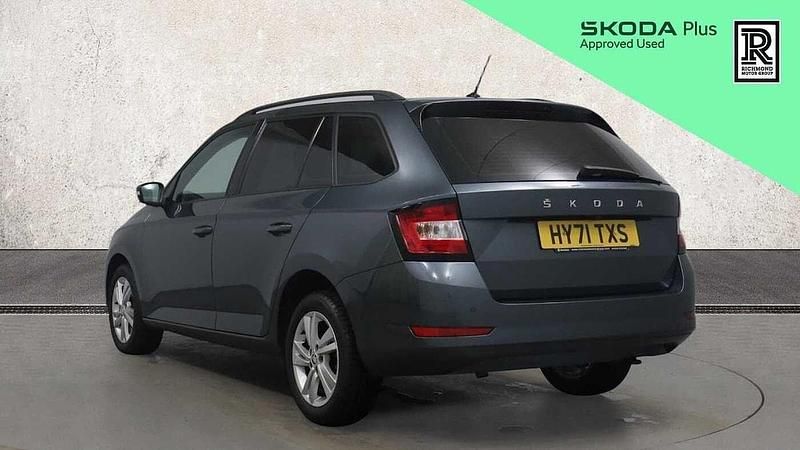 Used Skoda Fabia SE 95 HP (69 kW) 2021 Grey Estate