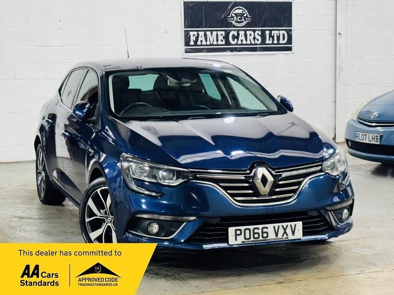 Used Renault Mégane IV Dynamique 110 HP (80 kW) 2016 Blue Hatchback