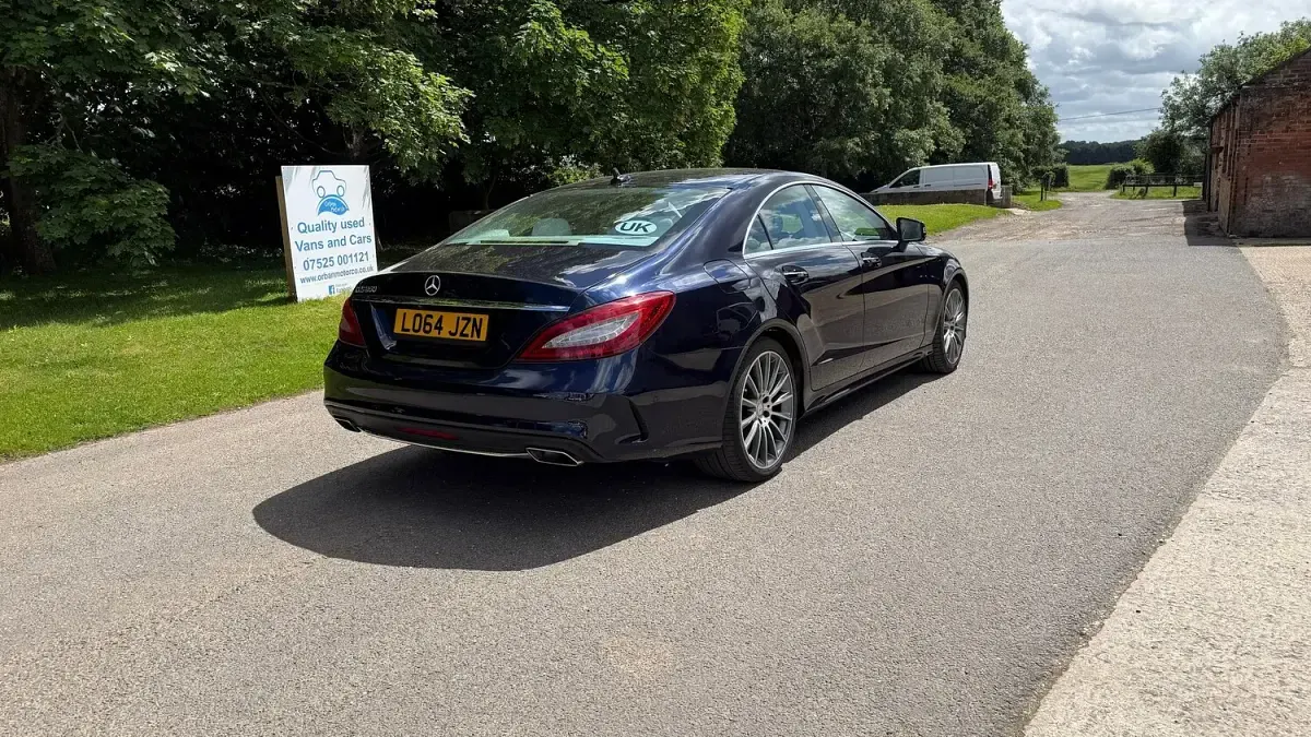 Used Mercedes CLS350 AMG line 2015 Blue Coupe