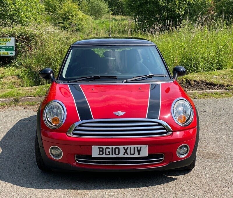 Red Used 2010 Mini Cooper Hatch Hatchback | £2,195 (Fair price) - Image 1/4