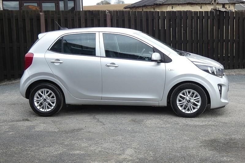 Usado Kia Picanto 2023 Prateado Citadino