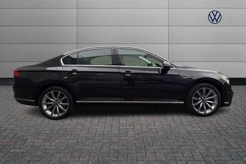 Used VW Passat Advance 218 HP (160 kW) 2021 Black Sedan