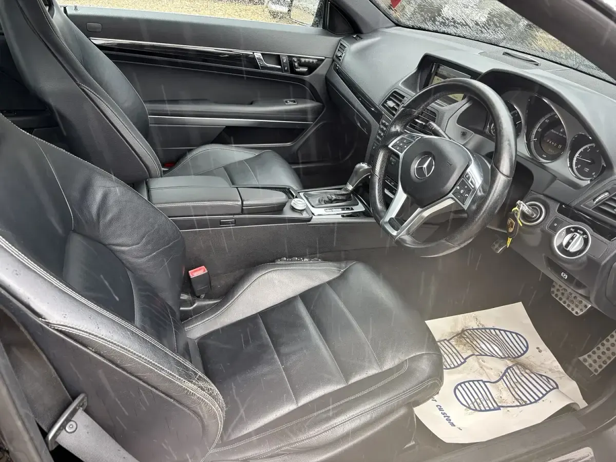 Used Mercedes E250 204 HP (150 kW) 2012 Black Cabriolet