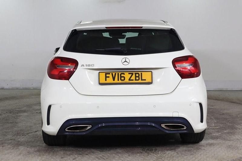 Used Mercedes A180 AMG line 122 HP (89 kW) 2016 White Hatchback
