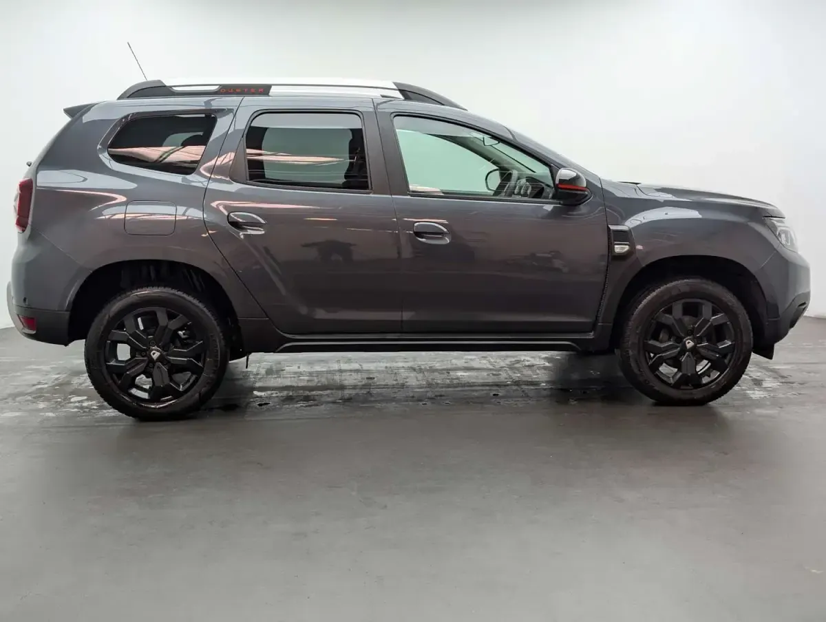 Second-hand Dacia Duster Extreme 150 CP (110 kW) 2022 Gri SUV