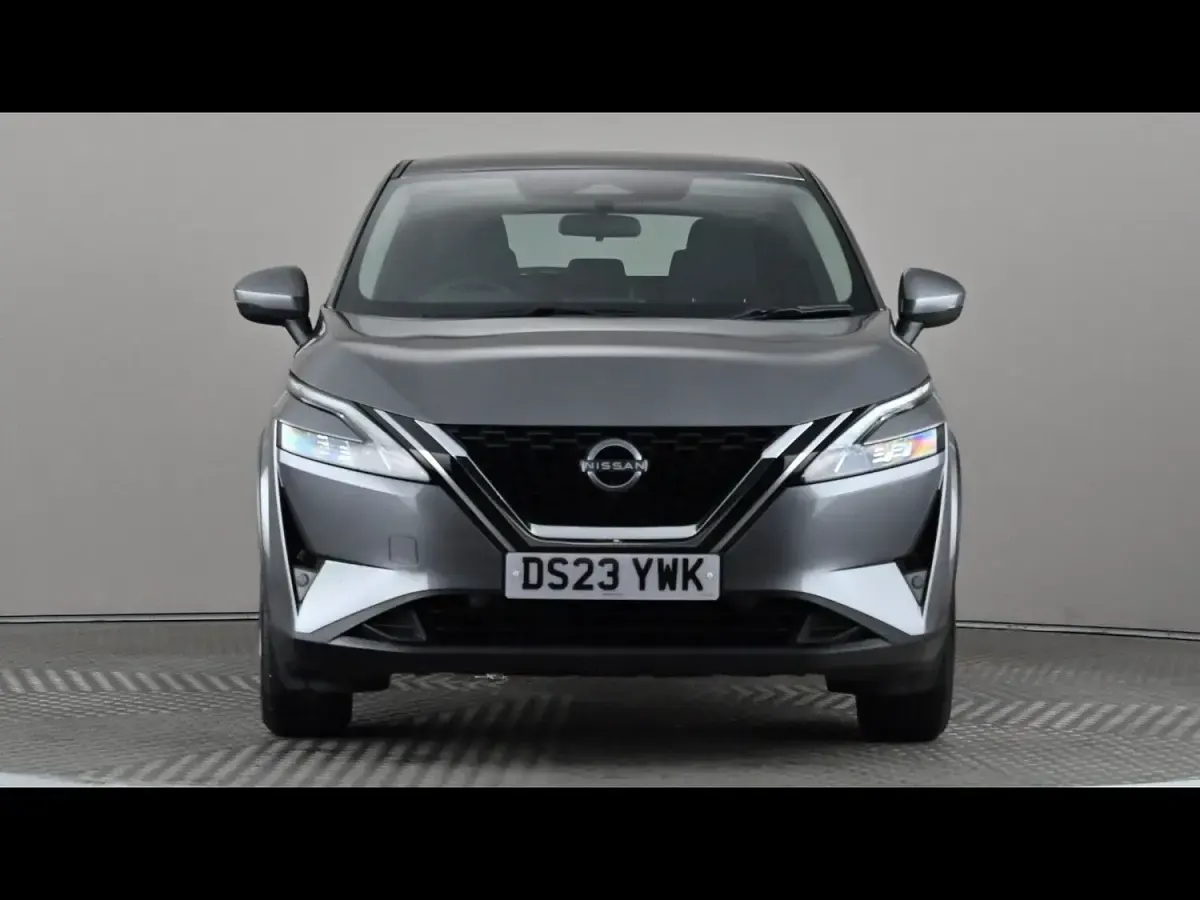 Used Nissan Qashqai Acenta Premium 158 HP (116 kW) 2023 Grey SUV