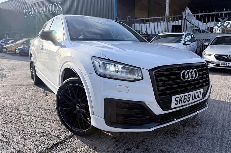 Used Audi Q2 Black Edition 116 HP (85 kW) 2019 White SUV