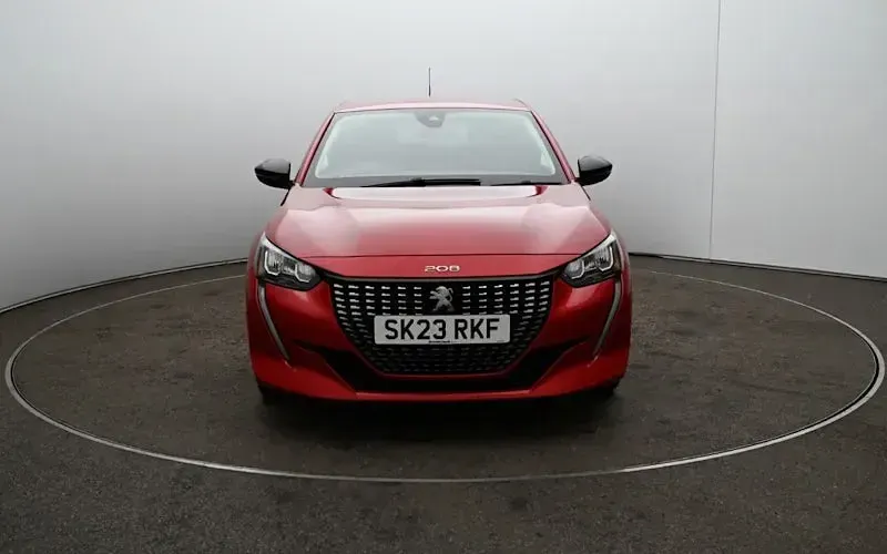 Second-hand Peugeot 208 Allure+ 102 CP (75 kW) 2023 Roșu Hatchback