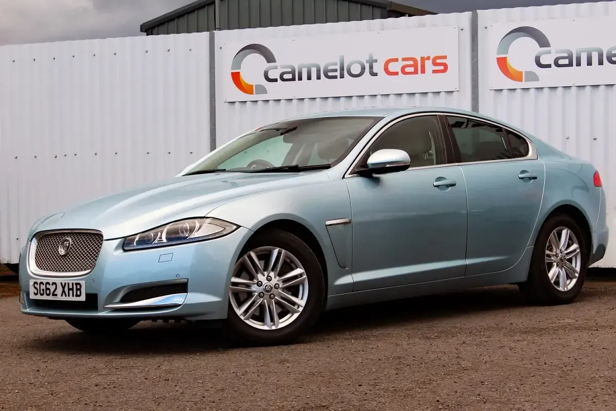 Używany Jaguar XF Luxury 2013 Niebieski Sedan/Limuzyna