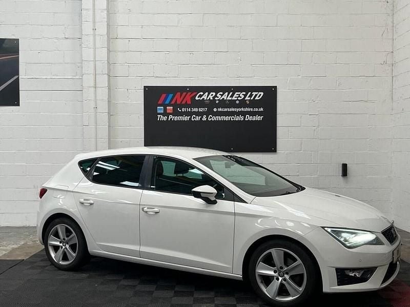Used Seat Leon FR 150 HP (110 kW) 2014 White Hatchback