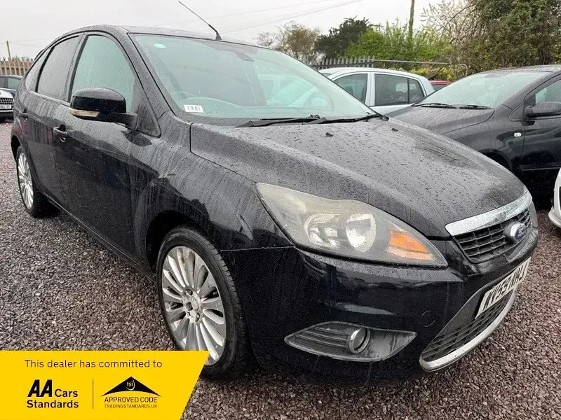 Używany Ford Focus Titanium 2009 Czarny Hatchback