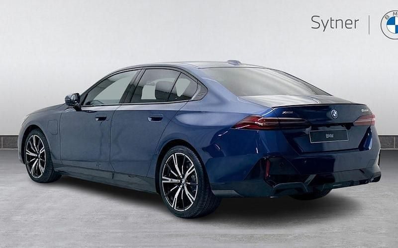 New BMW 550e M Sport 489 HP (359 kW) 2026 Sedan