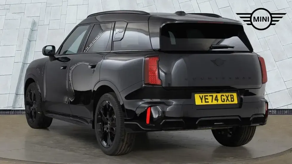 Used Mini Countryman 168 HP (123 kW) 2024 Black SUV
