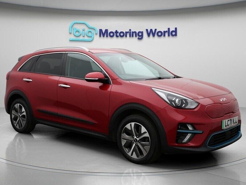 Red Used 2021 Kia e-Niro 2 SUV | £10,800 (Fair price) - Image 1/4