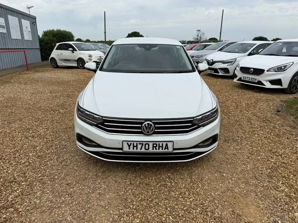 Used VW Passat SE 150 HP (110 kW) 2020 White Sedan