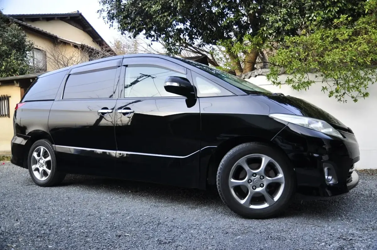 Used Toyota Estima 2011 Black MPV