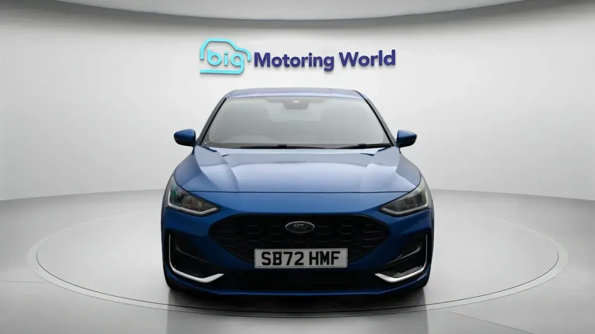 Used Ford Focus ST-Line 120 HP (88 kW) 2022 Blue Hatchback