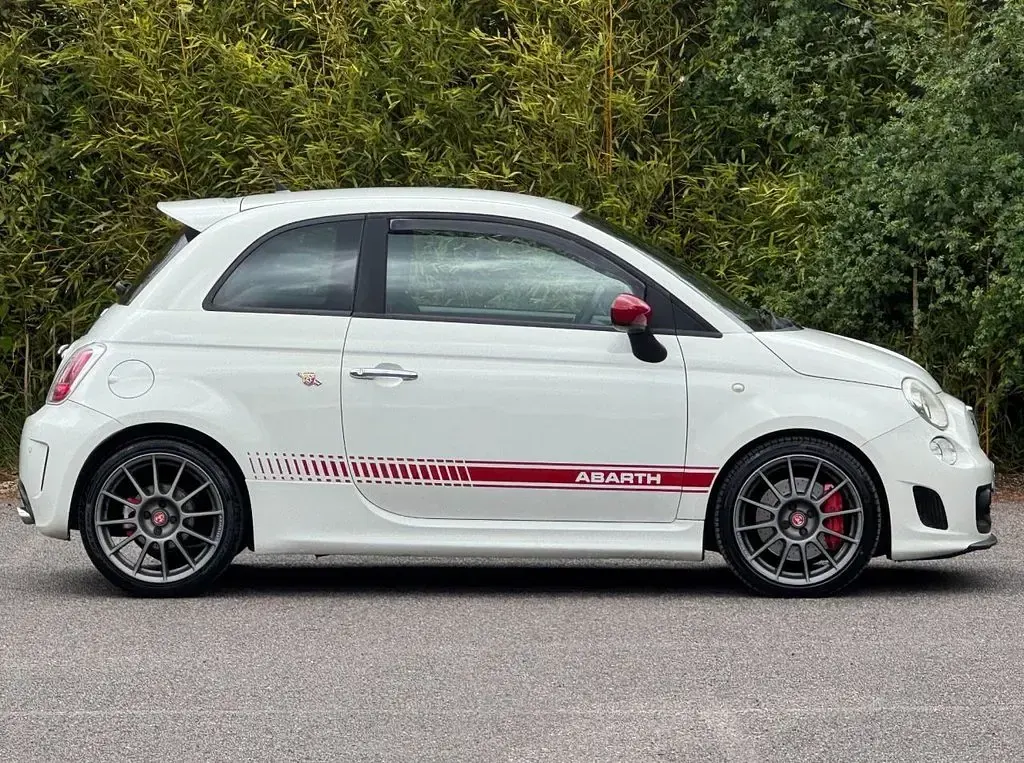 Used Abarth 500 135 HP (99 kW) 2011 White Hatchback