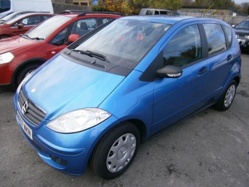 Used Mercedes A150 Classic 95 HP (69 kW) 2007 Blue Hatchback