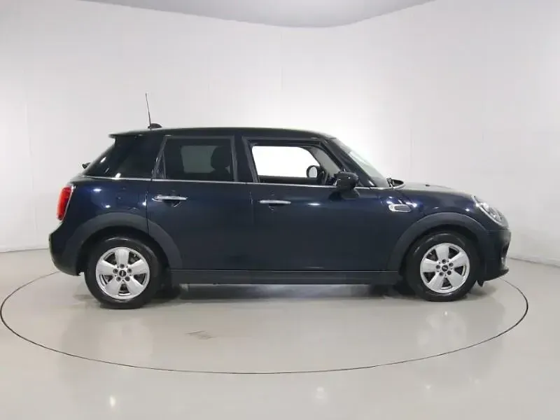 Used Mini Cooper Classic 136 HP (100 kW) 2020 Black Hatchback